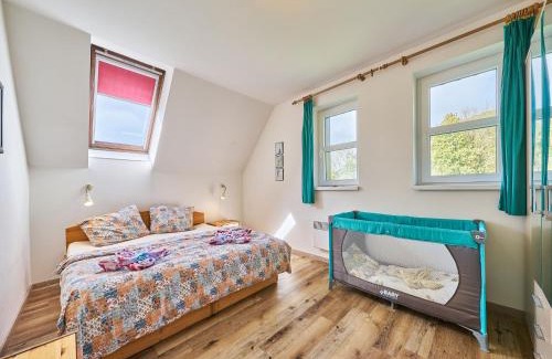 Starkov House | Holiday Home Stárkov by Interhome