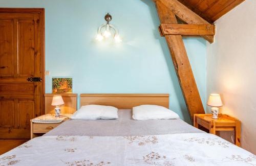 Le Planet House | Inviting Holiday Home Sténaïs: Pet & Child Friendly Stay