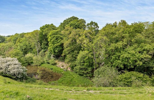Guilsfield House | Inviting Holiday Home Stabal: Family and Pet Friendly Stay