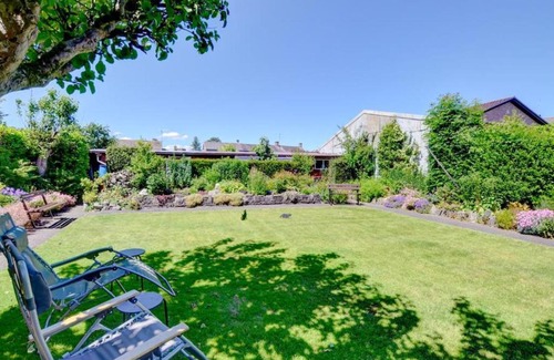 Rhayader House | Guest Rated: Holiday Home Stable – Ideal for Families