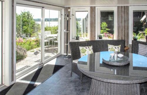 Vikbolandet House | Oceanfront Holiday Home Stegeborg Sjöstugan for Families