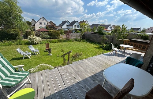 Hildesheim District House | Holiday Home 'Stilvolles Haus In Borsum' with Private Terrace, Private Garden and Wi-Fi