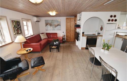 Tranum House | Cozy Home In Brovst With Kitchen & Family-Friendly Amenities