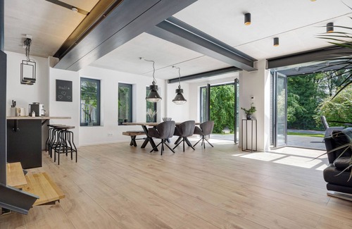 Neu Wulmstorf House | Top-Rated Studio Mt Nine with Private Terrace & Garden