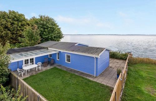 Skarup Fyn House | Cozy Holiday Home Tana - Steps from the Sea in Funen