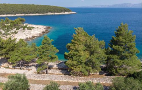 Vela Luka House | Inviting Home in Tankaraca with Free Wifi for Families