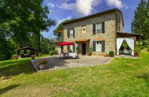 San Rocco House | Discover Holiday Home Tenuta La Colonna: Family-Friendly Retreat