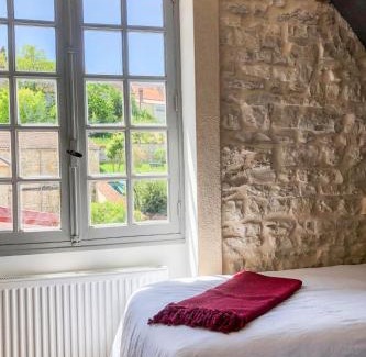 Viviers House | Pet Friendly Holiday Home The Old Bakery - Guest Rated 9.3