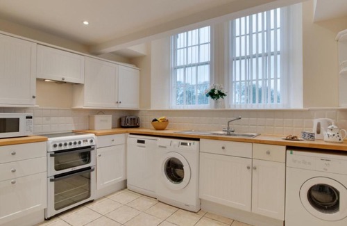 South Charlton House | Charming Holiday Home The Old School - Pet and Child Friendly
