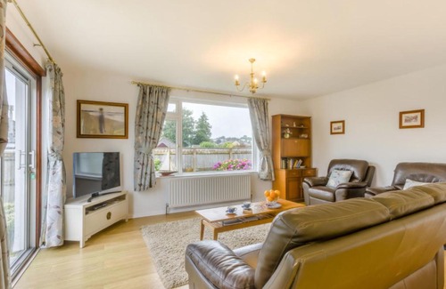 South Molton House | Pet-Friendly Holiday Home The Willows by Interhome
