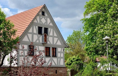Steinbach Apartment | Cozy Holiday Home: Ideal for Families Near the Monument