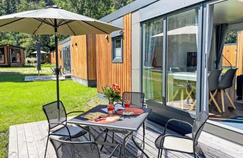 Riedenburg House | Cozy Tiny Haus Xandra: Pet-Friendly Family Retreat