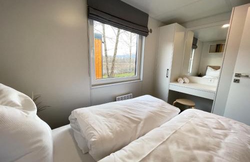 Riedenburg House | Cozy Tiny Haus Xandra: Pet-Friendly Family Retreat