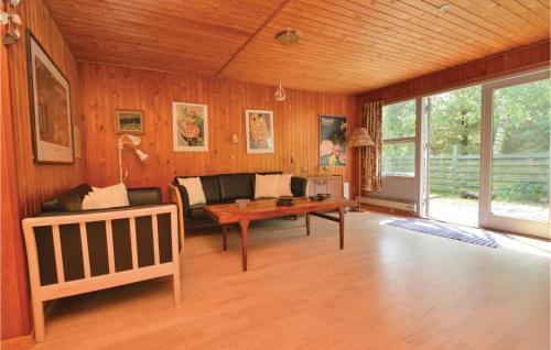 Rindby Strand House | Welcoming Home in Fan with Free Wifi and Family Amenities