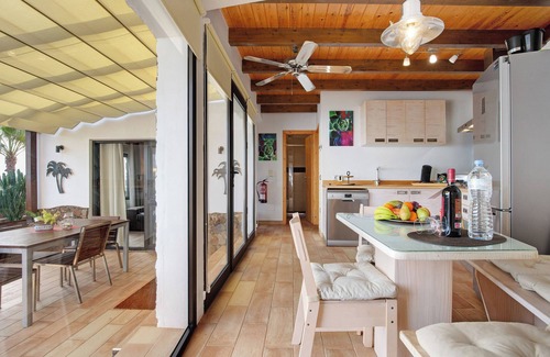 Bahia Calma House | Cozy Holiday Home "Torre 4" with Ocean View & Terrace