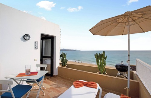 Bahia Calma House | Cozy "Torre 5" Holiday Home with Sea View & Terrace