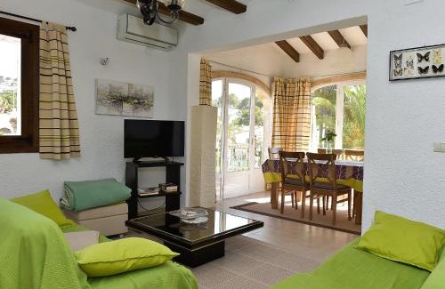 El Tosalet House | Pet-Friendly Holiday Home Toscal with Pool & Family Fun