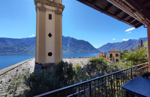 Sala Comacina House | Pet-Friendly Holiday Home Tower Bell House with Ocean Views