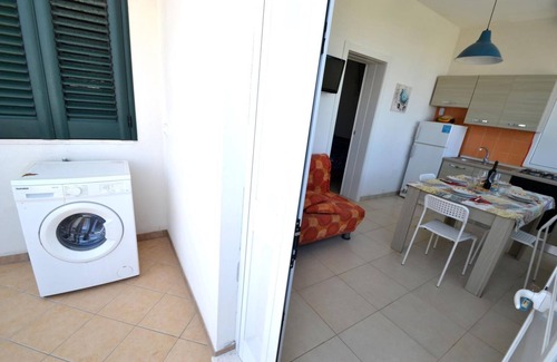 Torre dell'Orso House | Cozy Holiday Home 'Trilo Torre dell Orso' Steps from Beach