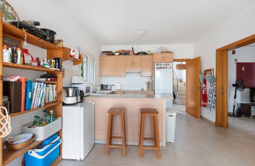 Coves Noves House | Holiday Home 'Tres' with Private Pool, Private Terrace and Wi-Fi