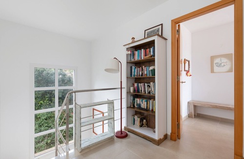 Coves Noves House | Holiday Home 'Tres' with Private Pool, Private Terrace and Wi-Fi