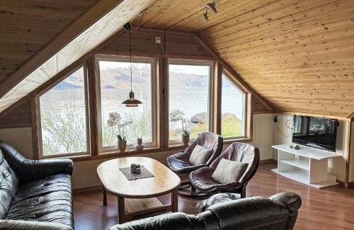 Balestrand House | Oceanfront Holiday Home Tussviki - Guest Rated 10/10