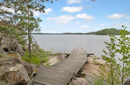 The Lakelands House | Family-Friendly Holiday Home Ulappa by Interhome Awaits