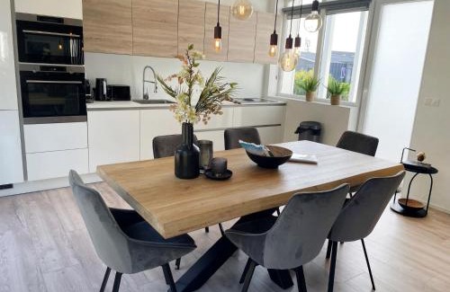 Wemeldinge House | Top-Rated Holiday Home Vakantiehuis Ruisweg 97 Awaits You