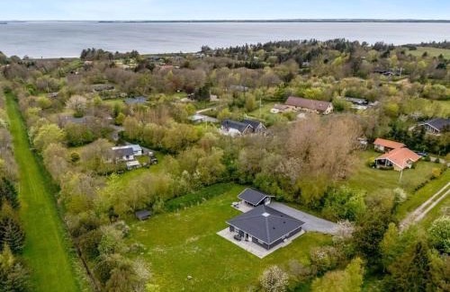 Spøttrup House | Inviting Holiday Home Veijo - Pet Friendly & Near the Inlet