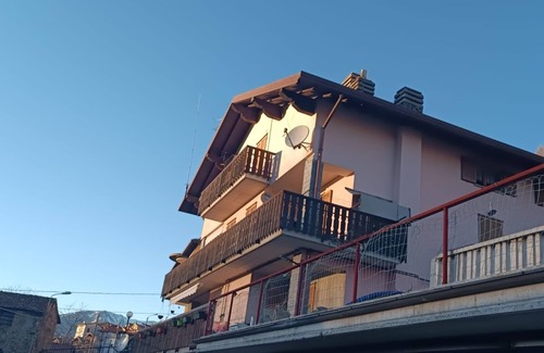Vendrogno House | Holiday Home 'Vendrogno' with Mountain View, Private Garden and Wi-Fi