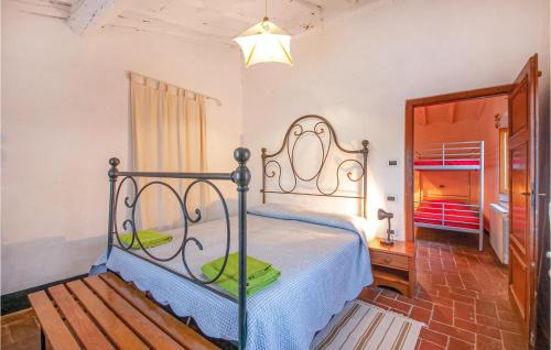 Cardoso House | Comfortable Retreat in Cardoso-Gallicano with Kitchen