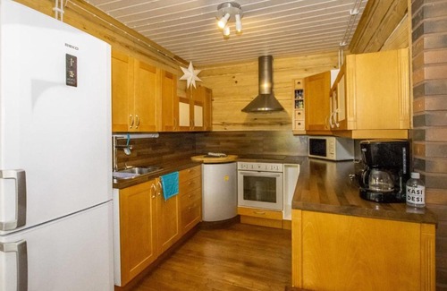 Somero House | Pet-Friendly Holiday Home Viinakorpi with Hot Tub & Kitchen