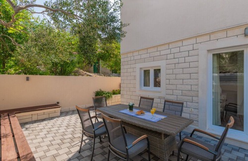 Drvenik Villa | Holiday Home VIKK in Makarska by Villas Guide