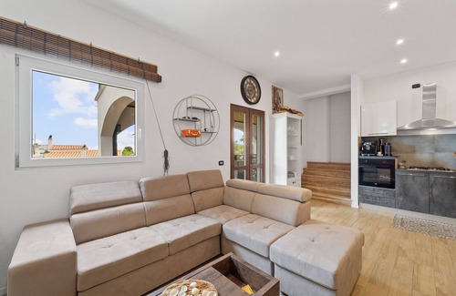 Sarroch House | Villa Matteo: Ocean View Retreat with Pool & Wi-Fi