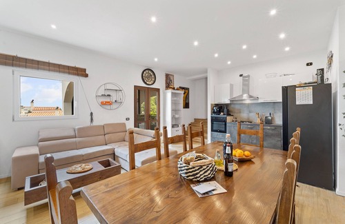 Sarroch House | Villa Matteo: Ocean View Retreat with Pool & Wi-Fi