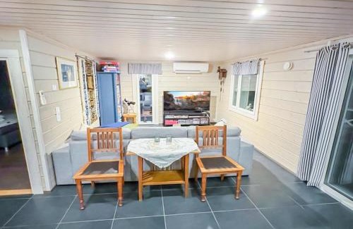 Isnas House | Discover Villa Blombacka: Family-Friendly Getaway with Hot Tub