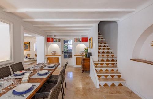 Sainte-Maxime House | Villa Cyrnos: Guest Rated 10/10 with Pool & Pet Friendly
