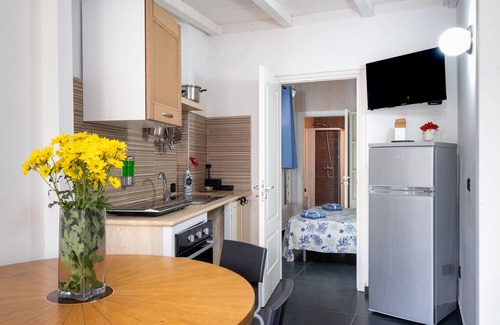 Sant'Isidoro House | Villa Gaudì - Vicens: Oceanfront Retreat with Free Wi-Fi