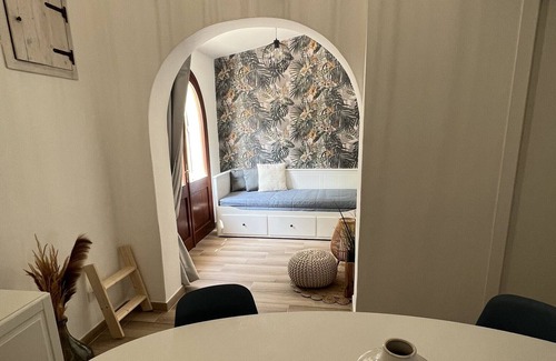 Villaggio Mandorli House | Holiday Home 'Villa Lurè - Villasimius' with Sea View, Private Terrace and Air Conditioning