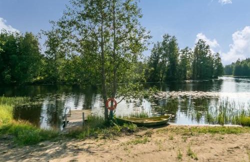Juva House | Cozy Holiday Home Villa Kaisla with Fireplace & Family Appeal