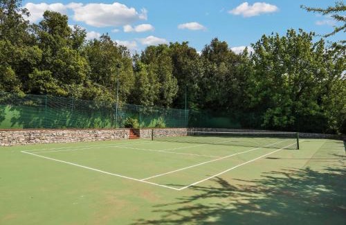 Crespina House | Discover Villa La Guardia Vecchia - 4-Star Family Retreat