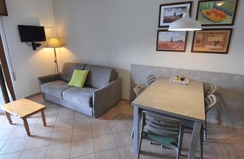 Vesta House | Oceanfront Holiday Home Villa Lackas-2 with Pet Friendly Perks
