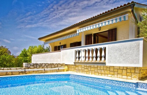 Krk Villa | Holiday Home Villa Laura - Krk by Villas Guide