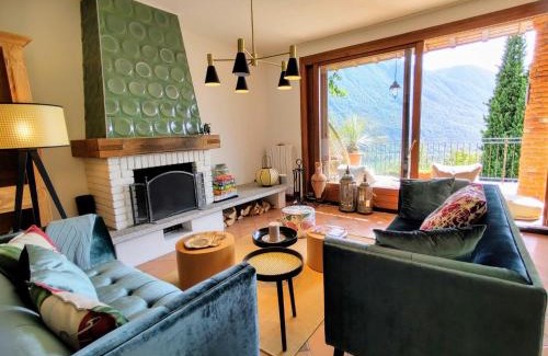 Carlazzo House | Elegant Villa Massimo: Poolside Retreat for Families