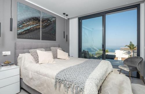 Manilva House | Relax at Holiday Home Villa Morris with Pool & Hot Tub