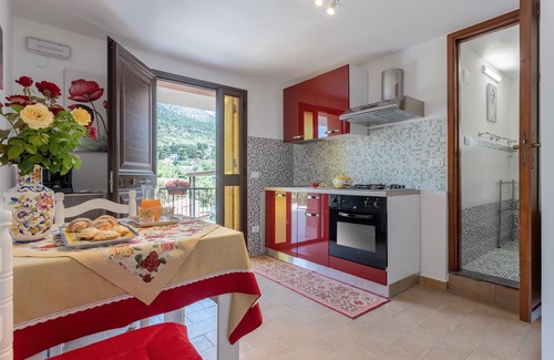 Torretta House | Villa Salvatore: Cozy Mountain Retreat with Oceanfront Views