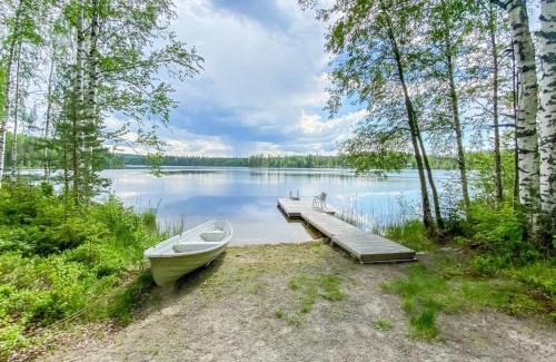 Savonlinna House | Relaxing Holiday Home Villa Sipilä with Hot Tub & Pet Friendly