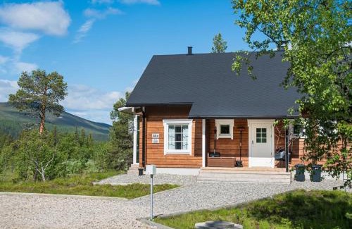 Enontekio House | Family-Friendly Getaway at Villa Tunturisopuli, 9.3/10 Rating