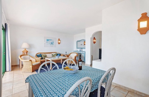 El Paso House | Villa Verde Superior: Sea View Retreat with Pool & Wi-Fi
