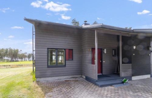 Oulu House | Holiday Home Villa virpi golf by Interhome